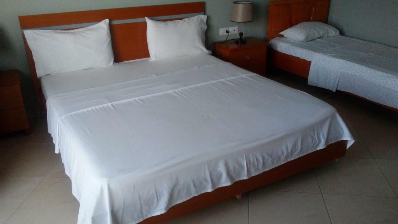 Hotel Majestic Ksamil
